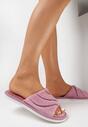 Lila papucs