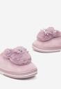 Lila papucs