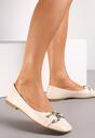 Beżowe Balerinki z Kwadratowym Noskiem i Metalową Ozdobą Vosho