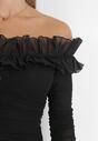 Czarna Sukienka Mini z Marszczonej Tkaniny z Hiszpańskim Dekoltem Kaarlo