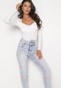 Jasnoniebieskie Jeansy Mom Fit w Serduszka Irothy