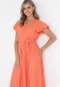 Pomarańczowa Elegancka Sukienka Maxi w Plisy z Kopertowym Dekoltem i Wiązaniem Thessi