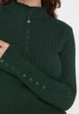 Ciemnozielony Dopasowany Sweter Golf z Ozdobnymi Guzikami Oppanla