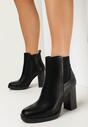Czarne Botki na Słupku z Elastyczną Wstawką Sarahil