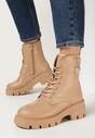Ciemnobeżowe Sznurowane Botki na Płaskiej Grubej Podeszwie z Ozdobnym Napisem Areir