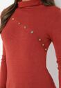 Ciemnoczerwony Dopasowany Sweter Golf z Ozdobnymi Guzikami Fortte