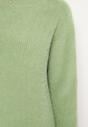 Jasnozielony Klasyczny Sweter z Puchatego Materiału Oversize Miarra