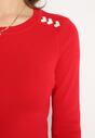 Czerwony Wiskozowy Krótki Sweter z Guzikami w Kształcie Serduszek Drame