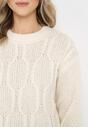 Biały Elastyczny Sweter z Ozdobnym Splotem Lefira