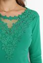 Zielona Bluzka z Ozdobnym Dekoltem z Naszywkami Lilioda