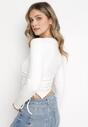 Biała Wiskozowa Bluzka z Asymetrycznym Dołem i Ozdobnym Napisem oraz Troczkiem Taatore