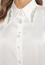 Biała Koszula Vintage z Biżuteryjnymi Guzikami i Kryształkami Przy Kołnierzu Suttave