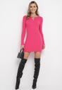 Fuksjowa Dopasowana Mini Sukienka z Prążkowanej Dzianiny z Metalową Ozdobą w Kształcie Serca Xustin