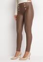 Brązowe Spodnie Skinny Retro z Wysoką Talią Ozdobione Napami Kumia