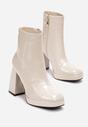 Beżowe Lakierowane Botki na Geometrycznym Słupku i Platformie Fiamira