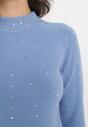 Niebieski Sweter z Golfem Ozdobiony Kompozycją z Cyrkonii Ruittes