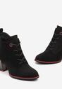 Czarne Botki z Akcentami Koloru na Słupku i Cholewce za Kostkę Sanawa