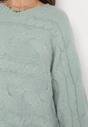 Zielony Oversizowy Sweter o Długim Kroju z Ozdobnym Splotem Sapodis