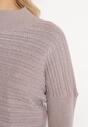 Ciemnobeżowy Sweter z Wełną o Asymetrycznym Fasonie z Tłoczeniem Sarositte