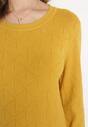 Żółty Klasyczny Sweter z Geometrycznym Tłoczeniem Ludgera