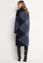 Granatowa Sweterkowa Sukienka Midi o Luźnym Kroju z Golfem i Geometrycznym Wzorem Diverna