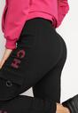 Czarno-Bordowe Spodnie Bojówki High Waist z Kopertowymi Kieszeniami i Ozdobnym Napisem Dikofina