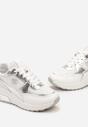 Białe Sneakersy na Grubej Podeszwie ze Sznurowaniem i Błyszczącymi Wstawkami Airelim