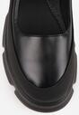 Czarne Półbuty na Grubej Podeszwie z Ozdobnym Zapięciem na Rzep Larori