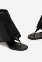 Czarne Sandały Japonki na Słupku z Ozdobnie Wywiniętą Cholewką Ilvora