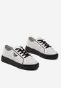 Biało-Czarne Sneakersy ze Skóry z Metalicznym Wstawkami i Perforacją Airella