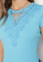 Niebieski Bawełniany T-shirt z Koronkową Wstawką Thinara