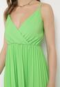 Zielona Rozkloszowana Sukienka Długa z Kopertowym Dekoltem na Ramiączkach Asmerria
