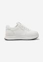 Białe Sznurowane Sneakersy na Płaskiej Ozdobnej Podeszwie Strones