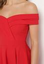 Czerwona Sukienka z Hiszpańskim Dekoltem o Rozkloszowanym Fasonie Vilenia