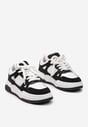 Czarno-Białe Klasyczne Sznurowane Sneakersy na Płaskiej Podeszwie z Transparentną Wstawką Famarie