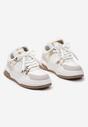 Biało-Złote Klasyczne Sznurowane Sneakersy na Płaskiej Podeszwie z Transparentną Wstawką Famarie
