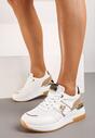 Biało-Złote Sneakersy za Kostkę z Ekoskóry na Koturnie ze Sznurowaniami i Metalową Ozdobą Galeira
