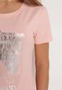 Jasnoróżowy Bawełniany Klasyczny T-shirt Ozdobiony z Przodu Metalicznym Nadrukiem Timazela