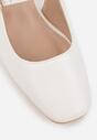 Pantofi cu toc Albi