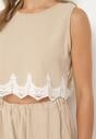 Beżowy Komplet 2-Częściowy Wykończony Koronką Top na Ramiączkach Szorty z Wysokim Stanem Giloa