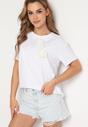 Biały T-shirt z Bawełny z Aplikacją 3D w Kształcie Kwiatu Risandra