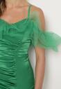 Zielona Marszczona Dopasowana Sukienka z Satyny na Ramiączkach z Tiulowym Wykończeniem Tinasolti