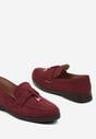 Bordowo-Czerwone Mokasyny Ozdobione Zawieszkami Kłódka i Kółko Mitherra