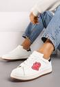 Białe Sneakersy z Naszywką z Serduszkami Musitala