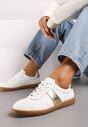 Biało-Złote Skórzane Płaskie Sneakersy Wykończone Przeszyciami Milonara