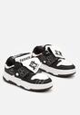 Czarno-Białe Płaskie Sznurowane Sneakersy z Napisami Friefra