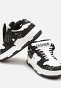 Czarno-Białe Płaskie Sznurowane Sneakersy z Napisami Friefra