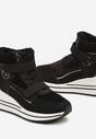 Czarne Sznurowane Sneakersy na Koturnie ze Sztucznym Futrem i Metalicznymi Aplikacjami Leridras