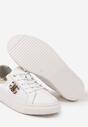 Biało-Złote Skórzane Płaskie Sneakersy z Metaliczną Apikacją 3D Miliora