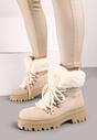 Beżowe Traperki na Tłoczonej Podeszwie Ozdobione Futerkiem Taiva
